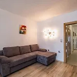 Deluxe With 2 Bedroom In Center 瓦爾納