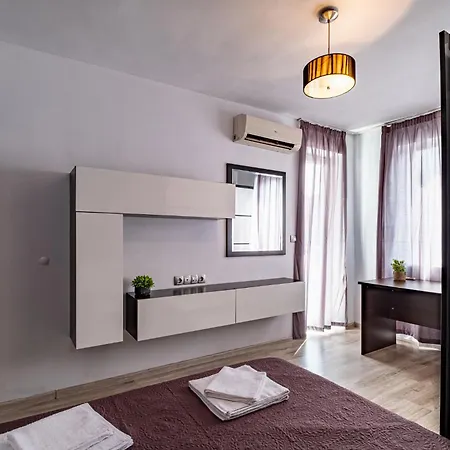 公寓 Deluxe With 2 Bedroom In Center *