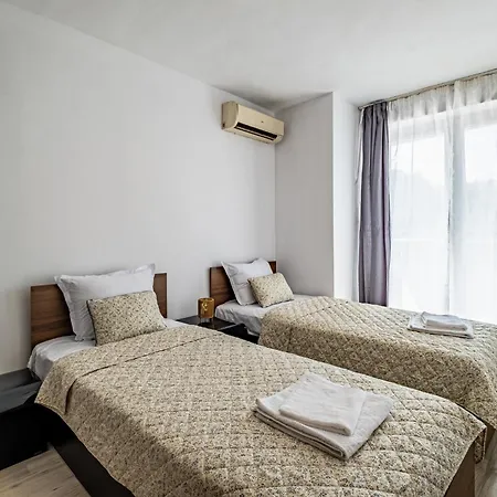 Apartament Deluxe With 2 Bedroom In Center *