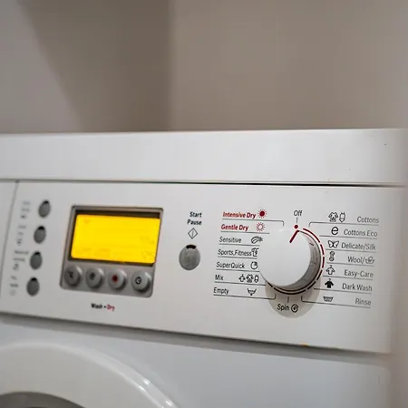 Deluxe With 2 Bedroom In Center Apartament