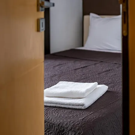 Deluxe With 2 Bedroom In Center Апартаменты Варна