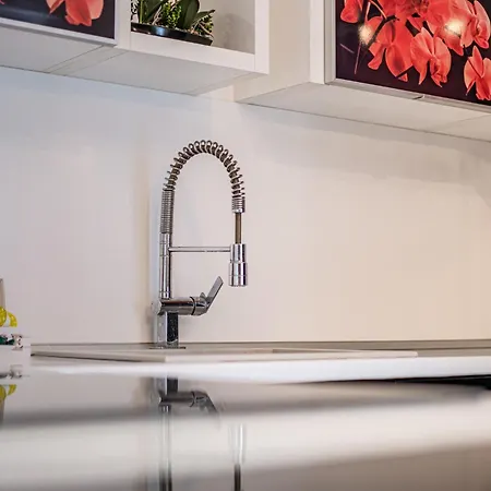 Deluxe With 2 Bedroom In Center Apartament Varna