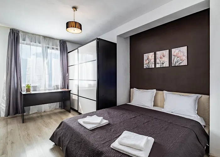 Deluxe With 2 Bedroom In Center *