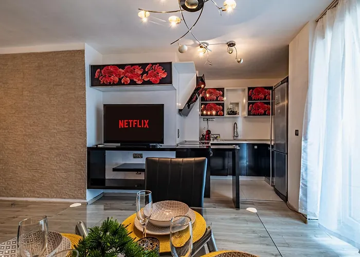 Deluxe With 2 Bedroom In Center