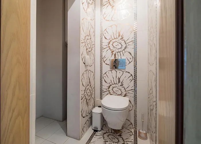 Deluxe With 2 Bedroom In Center * Varna