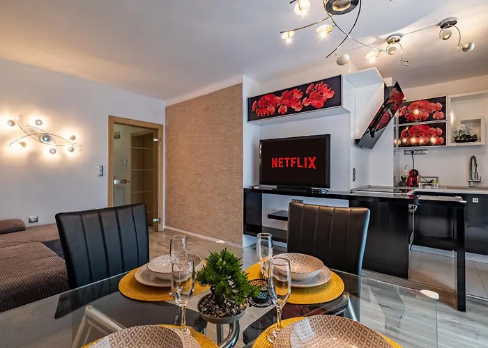 Deluxe With 2 Bedroom In Center Varna