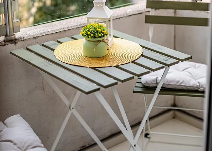 Deluxe With 2 Bedroom In Center Varna