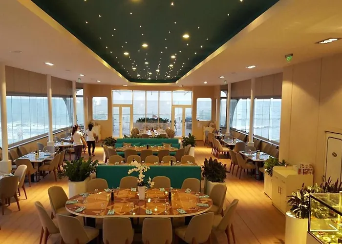 Deluxe With 2 Bedroom In Center Apartmán Varna